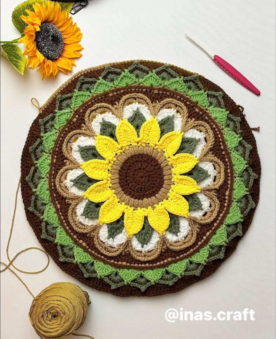 Helia Sunflower Cushion